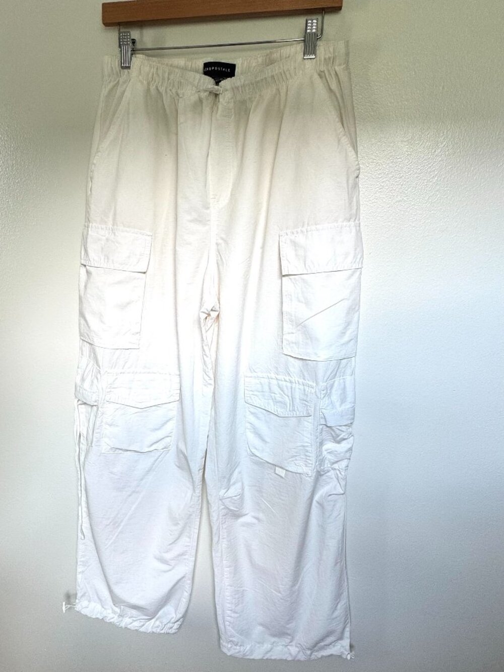 Aeropostale Cream Cargo Jogger Pants